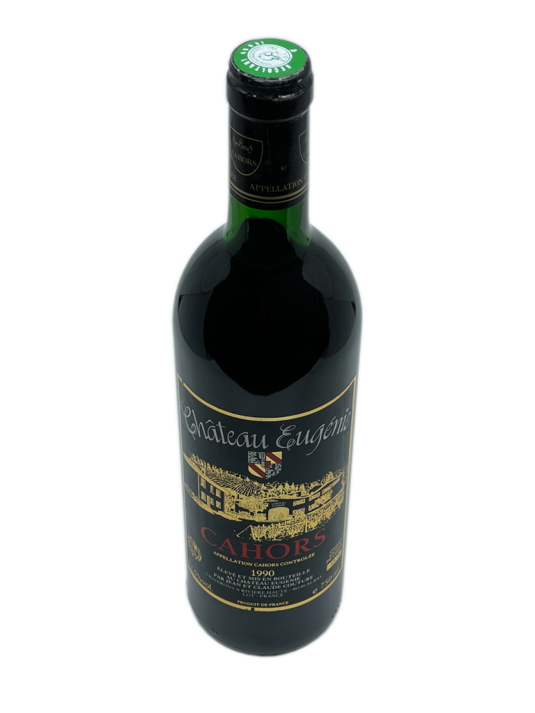 Sud-Ouest Cahors château Eugénie histoire famille tradition domaine viticole terroir propriété perpétuer Couture produit sincère authentique reflet savoir-faire génération technique vinification moderne archive vignerons vigne vin rouge seigneur baptiser hommage prestigieux concours médaille or argent bronze année guide incontournable presse spécialisée hachette wine enthusiast gilbert gaillard millésime tannique tanin coloré complexe longue garde vieillissement bouquet fin puissant