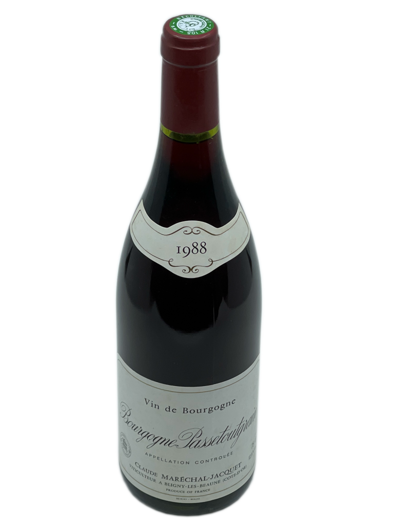 Bourgogne passetoutgrain beaune côte d’or domaine appellation vinicole vignerons hectare vignes vin arpents savigny lès beaune ladoix légendaire bourguignon Henri Jayer voyage initiatique sommité technique viticole vins rouges et blancs grande qualité mentor millésime assemblage pinot noir gamay arôme fruit rouge muc ronce charnu tanin soyeux mûrs note animale puissance structure longue garde vieillissement