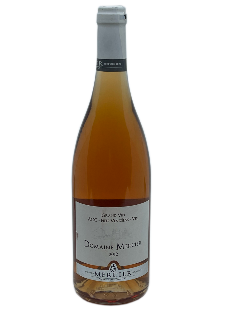 Loire fiefs Vendéens Val de Loire appellation AOC AOP domaine activité pépiniériste viticole savoir-faire familial mondialement reconnu reconnaissance distinction renommée végétal propriété place centrale génération succession origine ensemble cuvée millésime classique typique vigne vin rosé nez bouche finale attaque fruit complexe longue finement épicée acidulée élégance fraîcheur